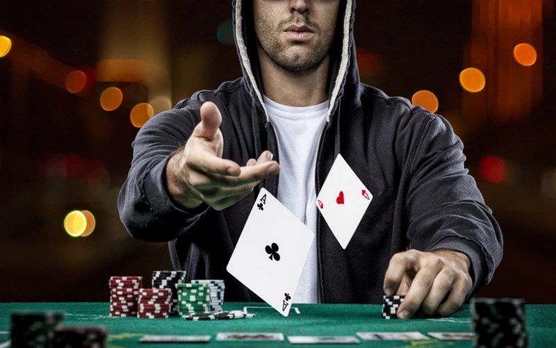 Bài Poker Mocbai hay còn được biết đến là Texas Hold'em